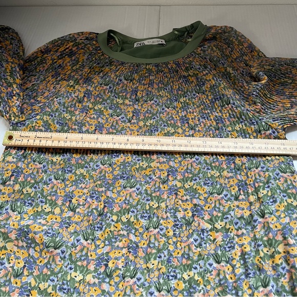 Zara Ditsy Floral Pleated Chiffon Effect Balloon Sleeve Top Size S - Picture 9 of 11